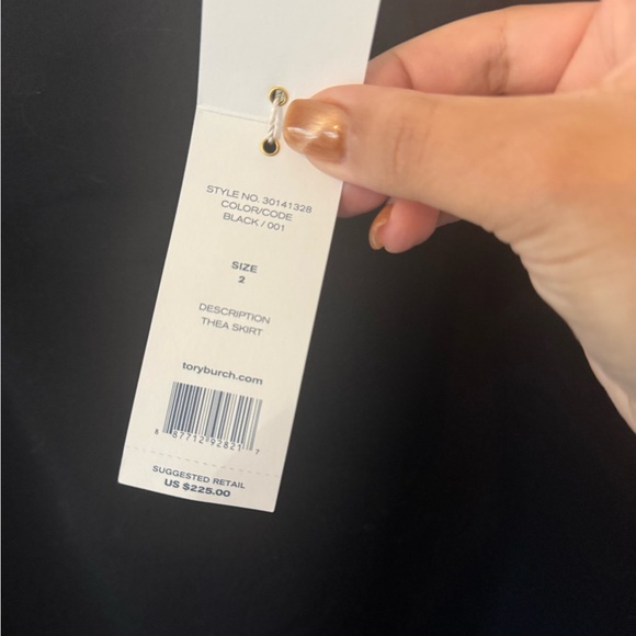 Tory Burch Thea 100% Wool Skirt Size 2 NWT | Black A-Line Mini Skirt - Picture 4 of 8